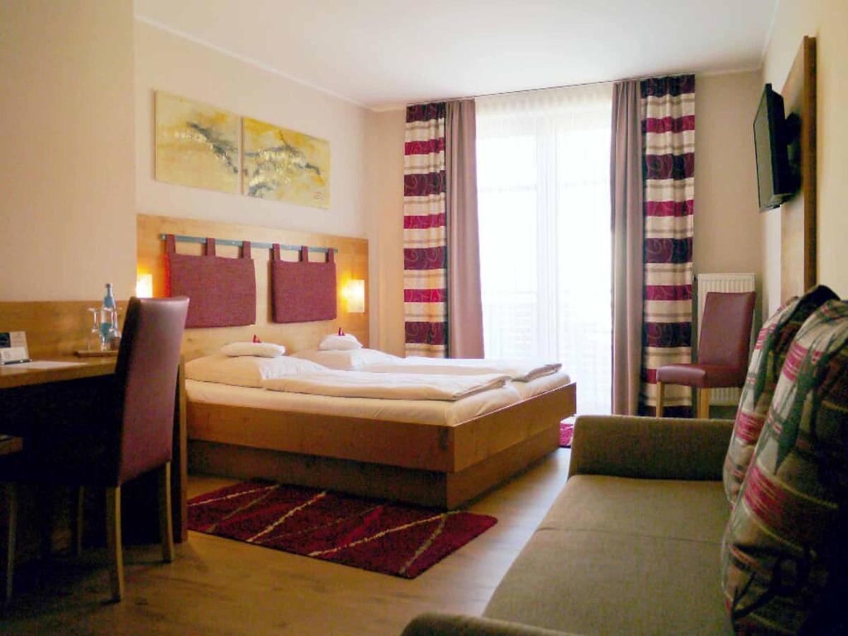 Da'Sporrer Hotel & Wirtshaus 네운부르그포름발트 외부 사진