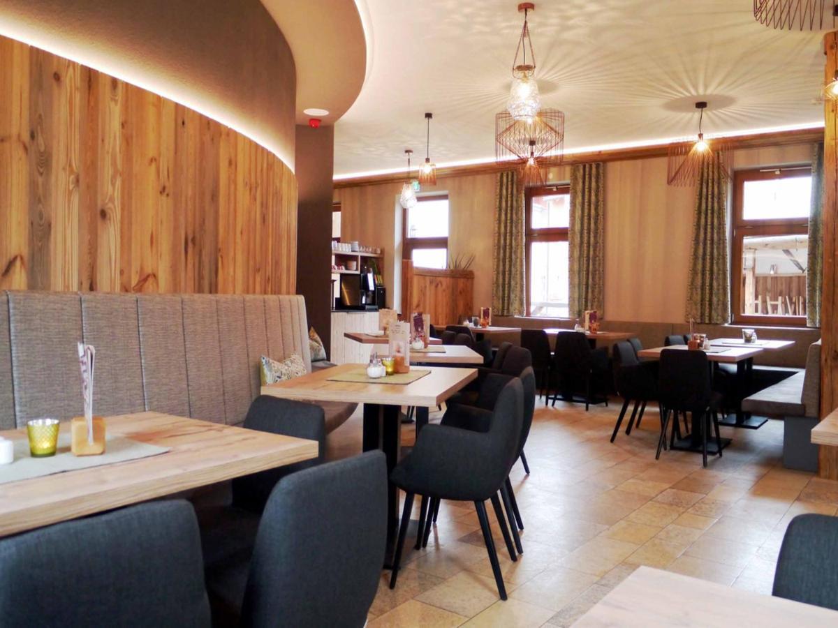 Da'Sporrer Hotel & Wirtshaus 네운부르그포름발트 외부 사진