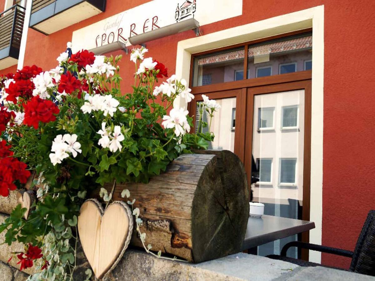 Da'Sporrer Hotel & Wirtshaus 네운부르그포름발트 외부 사진