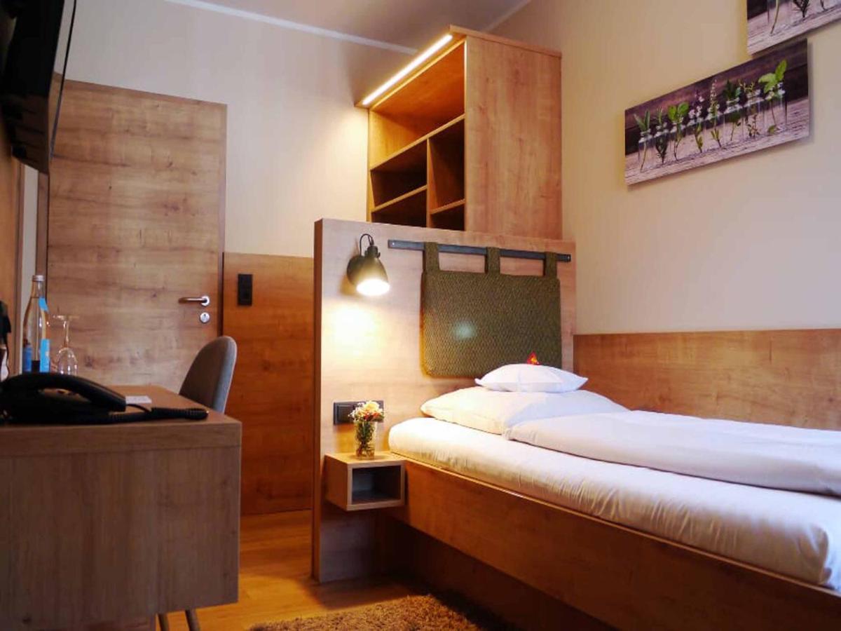 Da'Sporrer Hotel & Wirtshaus 네운부르그포름발트 외부 사진
