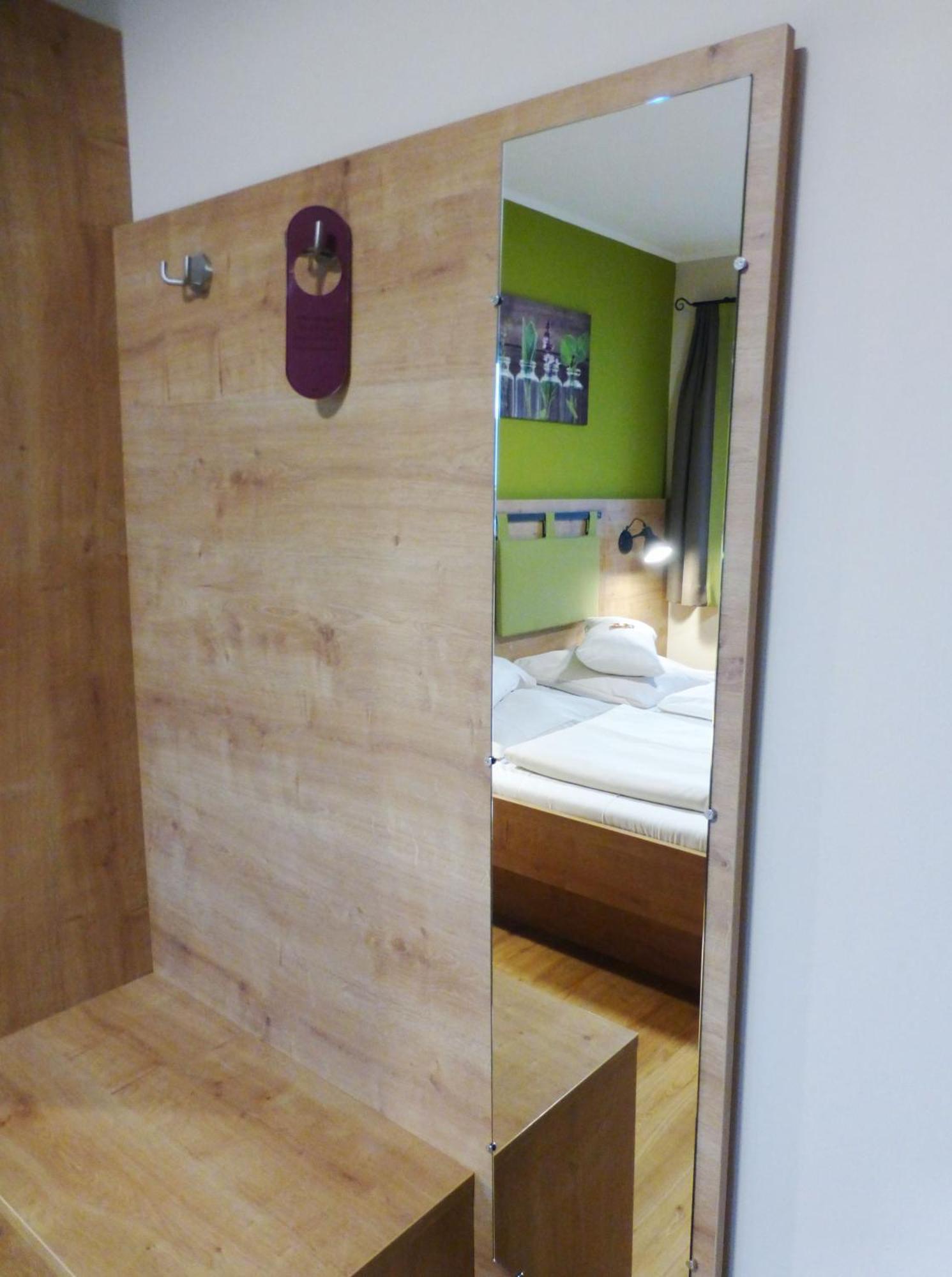 Da'Sporrer Hotel & Wirtshaus 네운부르그포름발트 외부 사진